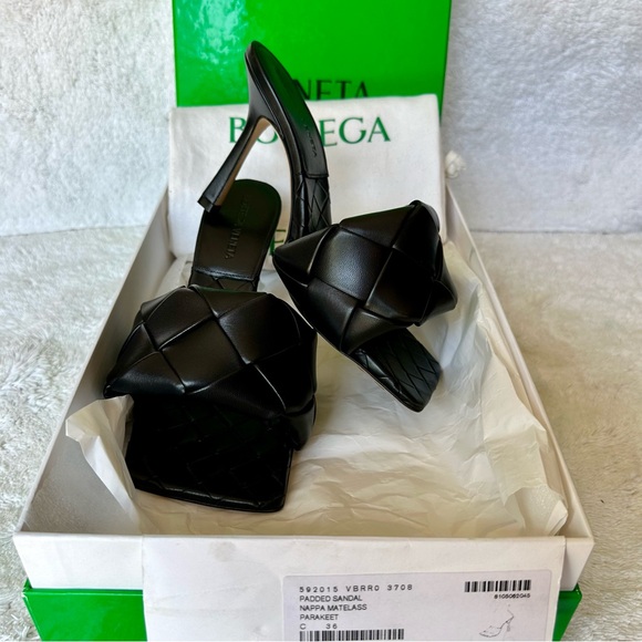 NEW Bottega Veneta Black Lido Intrecciato leather mules heels sandals - Picture 2 of 6